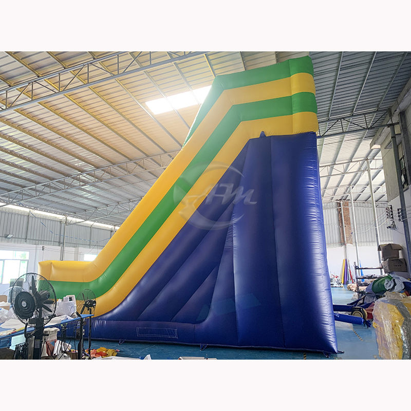 Fabrycznie Wyprodukowane Nadmu – Outdoor Adventure Course recenzja i cena